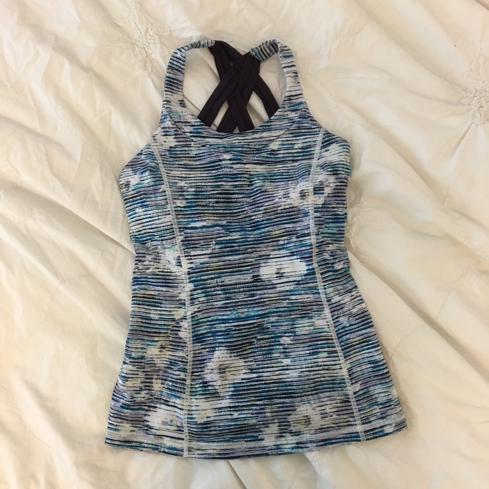 Lululemon blue white floral tank sz 4